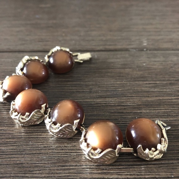 Vintage brown & gold round stone linked bracelet - Picture 2 of 3